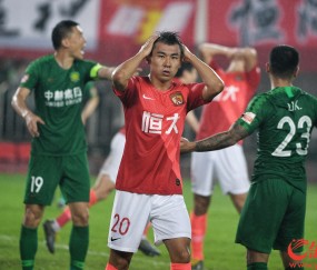 包含今晨中超焦点战；新疆广汇遗憾出局；管理层满意；年轻球员得到机会的词条-APP下载